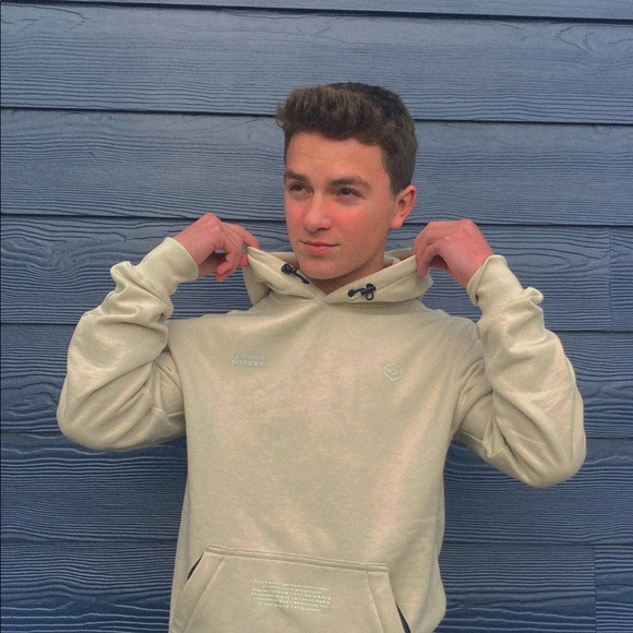 Meet your Posher, Matthew - Picture 1 of 1